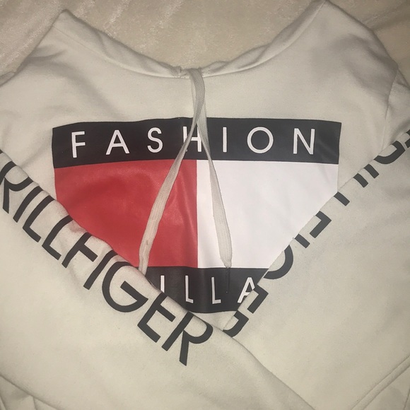 Crop Top - Picture 1 of 2